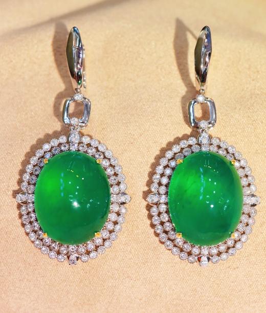 41.30ct 23.0g 祖母绿耳环 商品图3