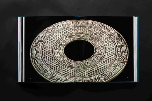 重磅推荐！！《礼运东方：山东古代文明精粹》（一函两册），清华大学艺术博物馆山东博物馆，孔子博物馆，山东省文物考古研究院 编，布面精装，开本：28cmx24.2cm，页数：1332页，上海书画出版社 商品图8