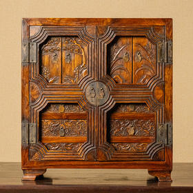 清 红木浮雕松树兰花百宝箱