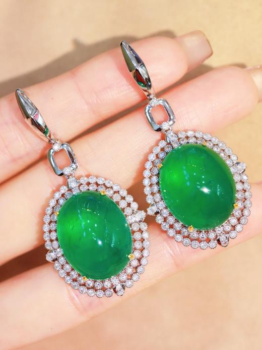 41.30ct 23.0g 祖母绿耳环 商品图2