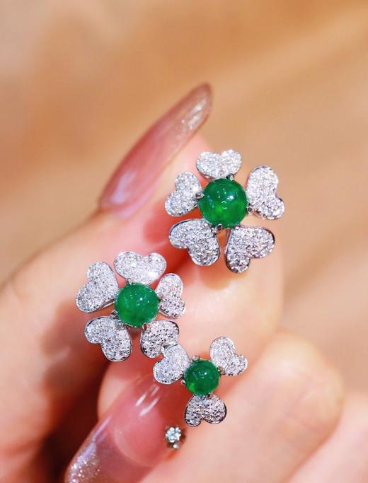 1.35ct 4.42g 祖母绿耳环 商品图2