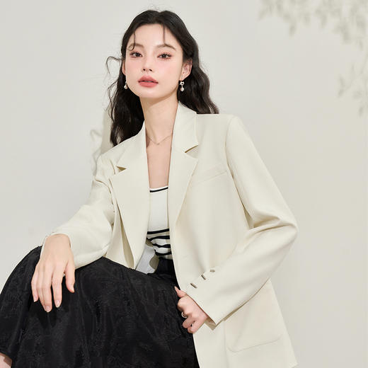 高级感通勤优雅气质蝴蝶纽扣西服女早春休闲西装外套V3342353 商品图2