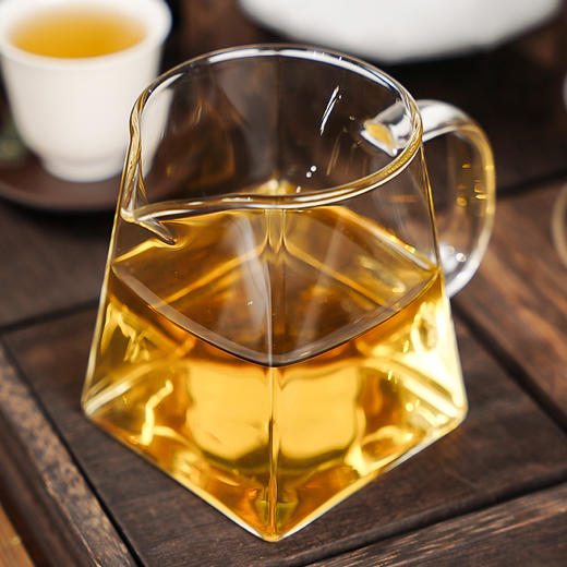 【试制品2021】2020年春茶高端名山独家拼配勐海班章普洱茶生茶饼茶叶357g/饼；数量不多；每个id限购5饼 商品图7