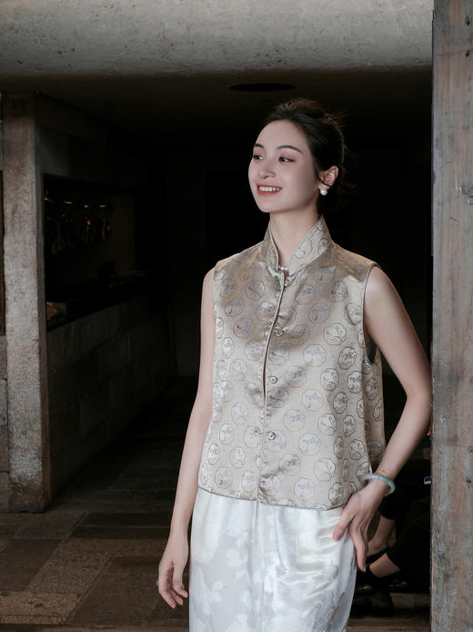 盛唐牡丹 |葭灰真丝宋锦对襟马甲 商品图4