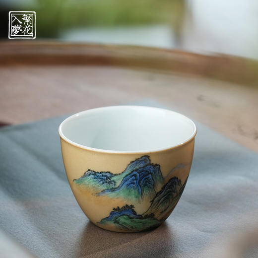 繁花入梦新彩古色清韵仰钟杯（缺货） 锦样江山缸杯    微山湖色卧足杯（缺货） 戏潭龙鱼缸杯 商品图1