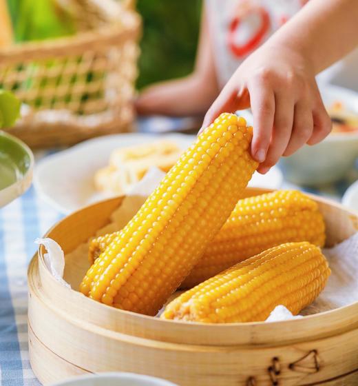 🌽一块方田 · 甜糯玉米 · 来自东北公主岭 · 黑土地玉米（一箱10穗/200g每穗） 商品图0