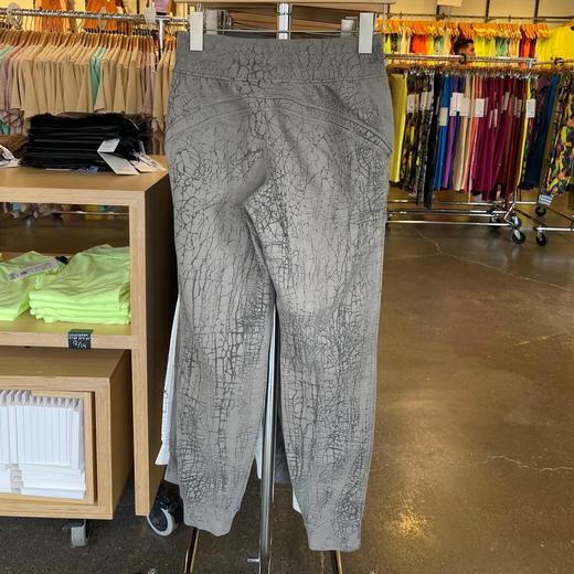 LULULEMON Warm Down  ThreadDye 女士修身款7/8长中腰款扎染卫裤 商品图2