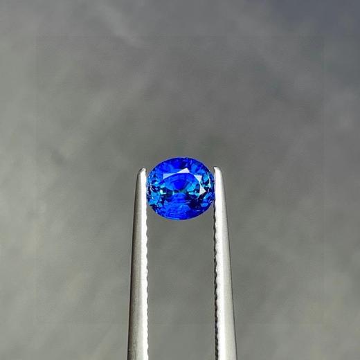 0.88ct 蓝宝石裸石 商品图4