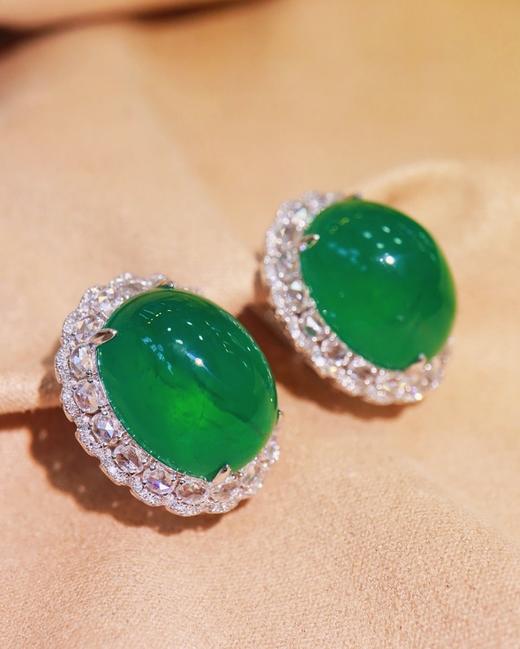 40.10ct 18.90g 祖母绿耳扣 商品图5