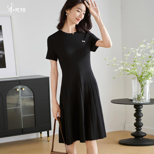米思阳2025夏季新款知性优雅短袖连衣裙收腰修身圆领A字裙女2915 商品图0