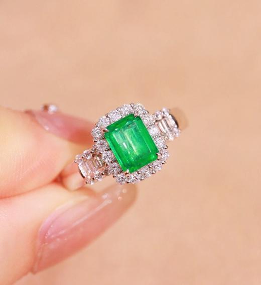 0.85ct 4.24g 祖母绿戒指 商品图0