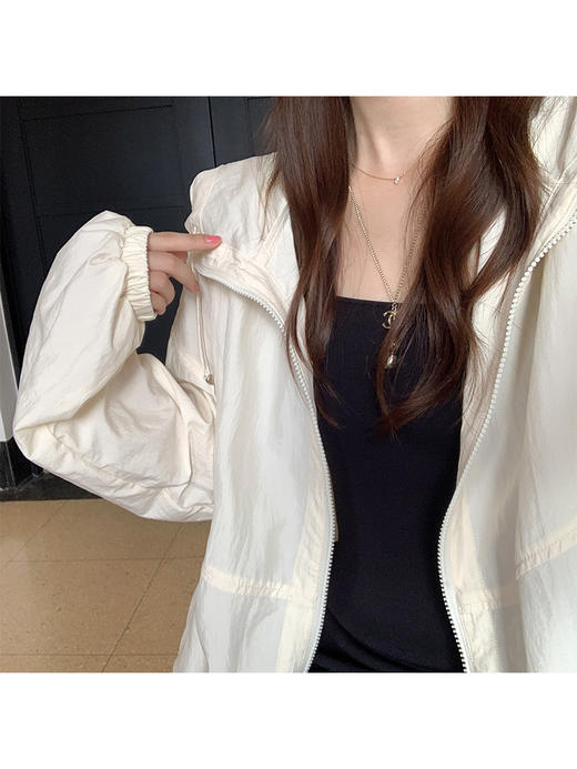 金蘑菇菇  休闲宽松冲锋衣女外套 黑色吊带连衣裙内搭2023新款 商品图1