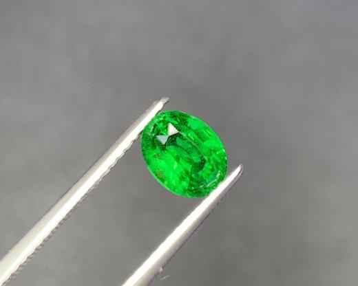 1.59ct 沙弗莱裸石 商品图2