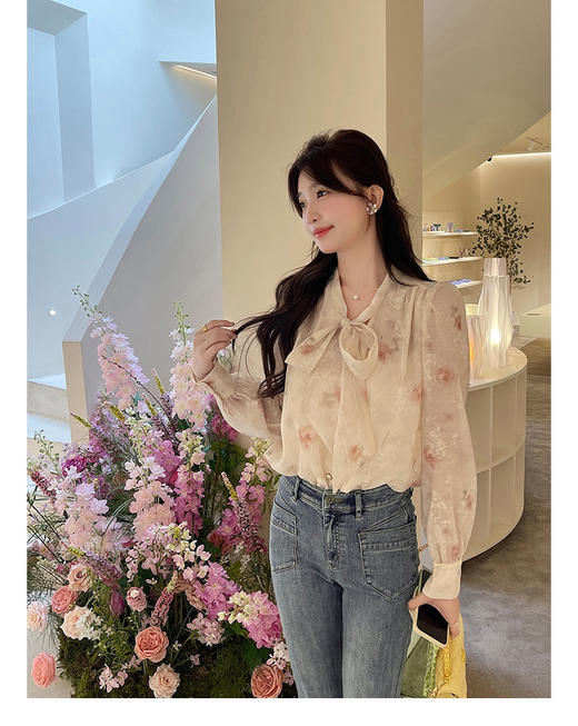 高品花朵蝴蝶结小衫 商品图2