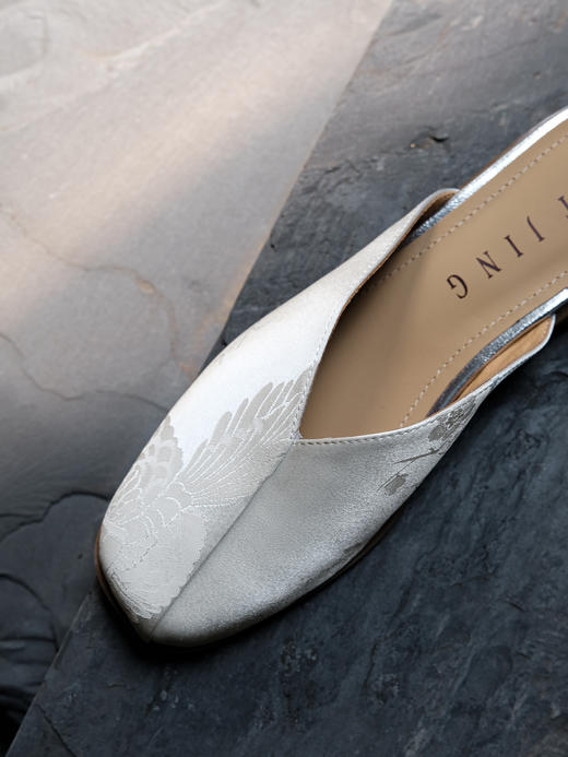 盛唐婧 |纯手工全皮真丝提花半拖鞋(特殊商品不退不换) 商品图1