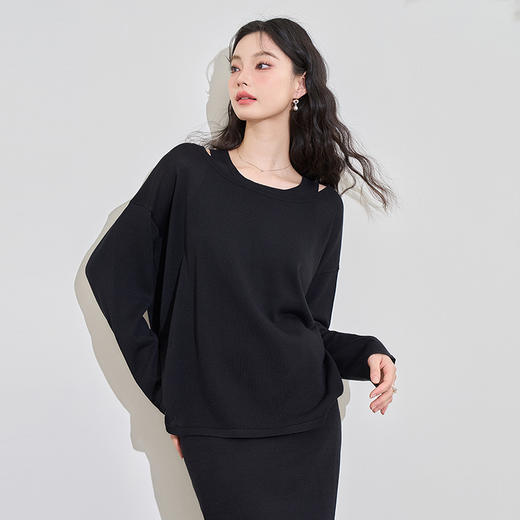 西遇宽松黑色毛针织衫女新款薄款外搭慵懒风罩衫上衣D3242220 商品图3