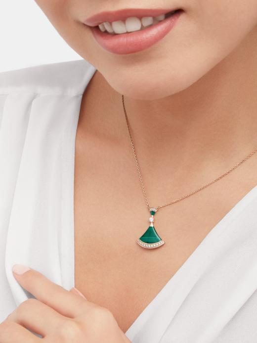 【国内现货预定】Bvlgari 宝格丽 DIVAS’ DREAM系列 女士18k玫瑰金+孔雀石+钻石扇形项链 351143 商品图4