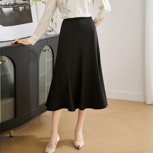 剩S 米思阳2026春季新款设计感黑色半身裙显瘦鱼尾裙a字大裙摆短裙女3168 商品图2