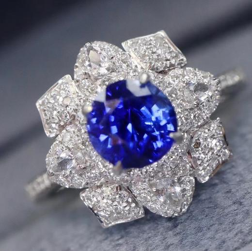 1.12ct 蓝宝石戒指 商品图0
