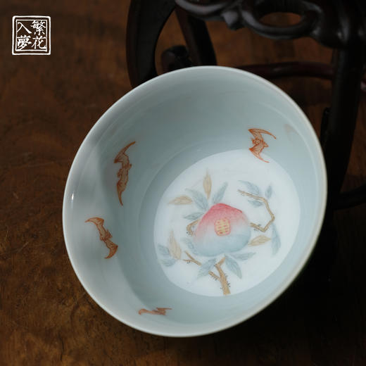 繁花入梦粉彩 福寿锦长卧足杯 商品图3