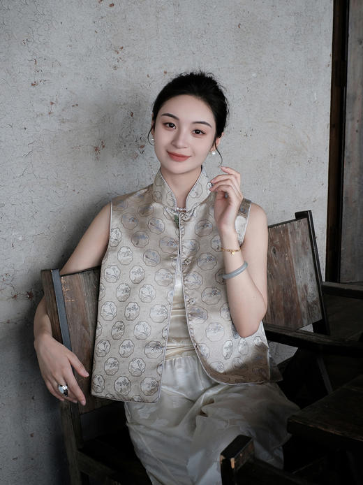 盛唐牡丹 |葭灰真丝宋锦对襟马甲 商品图3