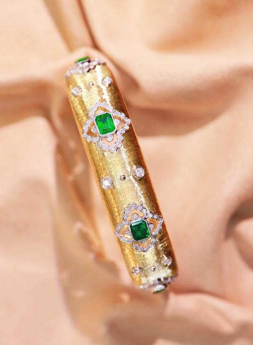 2.45ct 20.89g 祖母绿手镯 商品图1