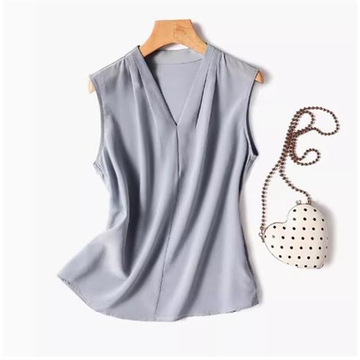 雀说小心机设计层次感衬衫上衣时尚气质V领宽松减龄背心AL7781 商品图6