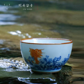问鼎留青天青精工款听泉杯大（柴窑绘画描金鱼跃龙门）