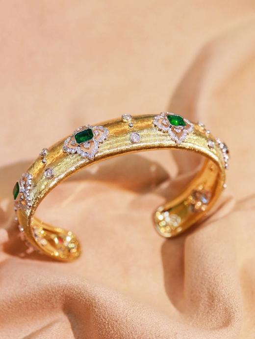 2.45ct 20.89g 祖母绿手镯 商品图4