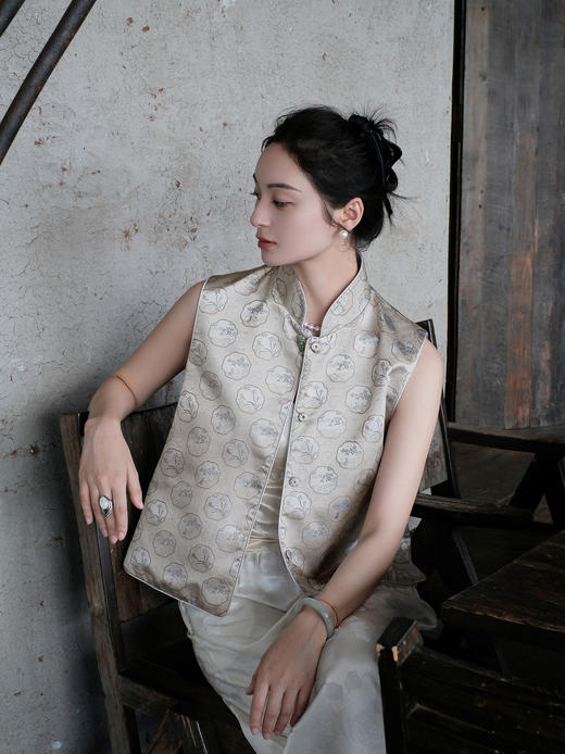 盛唐牡丹 |葭灰真丝宋锦对襟马甲 商品图5