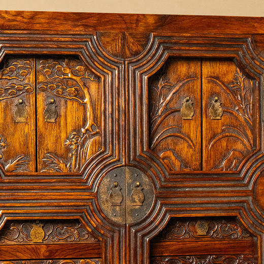 清 红木浮雕松树兰花百宝箱 商品图2