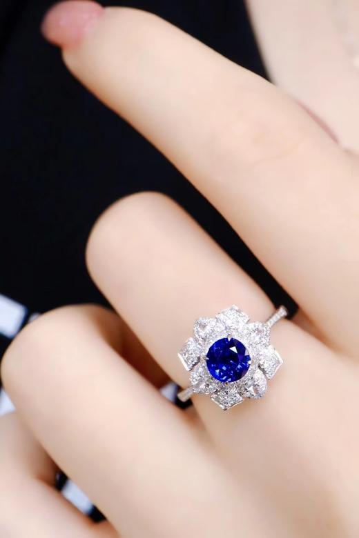 1.12ct 蓝宝石戒指 商品图4