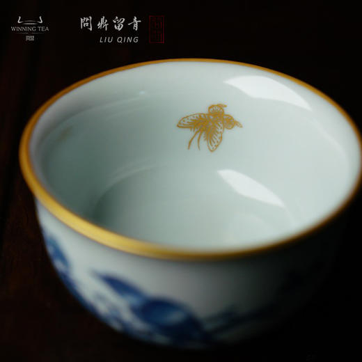 问鼎留青鸡缸杯（青花斗金雀枝灵） 商品图2
