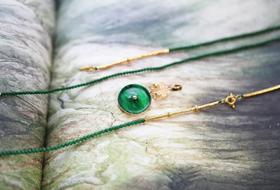 金狮辅首挂坠 ｜ 辣色花青平安扣