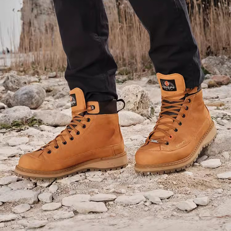 CRISPI春秋工装户外防水防滑徒步登山鞋大黄靴马丁靴 Monaco Leeds