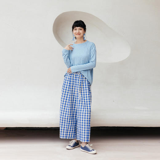 绽放旅行女装593朵/天丝羊毛弹力圆领柔软感落肩长袖文艺纯色T恤 商品图1