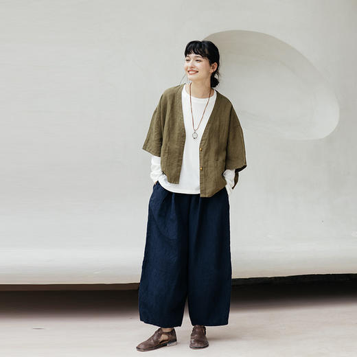 绽放旅行女装529朵/汉麻原木吊坠扣开襟v领小衫宽松落肩中袖开衫 商品图1