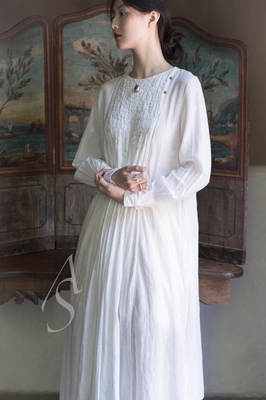 Maku 米白色祥云刺绣手织棉长袖连衣裙 商品图1