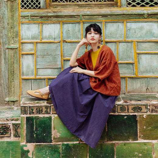 绽放旅行女装529朵/汉麻原木吊坠扣开襟v领小衫宽松落肩中袖开衫 商品图2