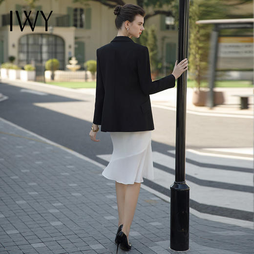 IWY/黑色西装外套白色连衣裙套装气质时尚通勤干练职业正装套裙C1956+Q1062 商品图3