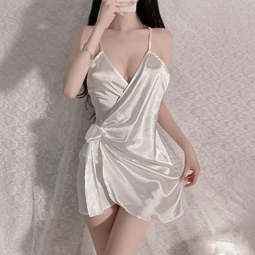 霏慕（Fee et moi）情趣睡衣性感私房睡裙居家吊带深V前开襟系带睡裙6640 黑白【 吊带睡裙 】 均码 商品图13