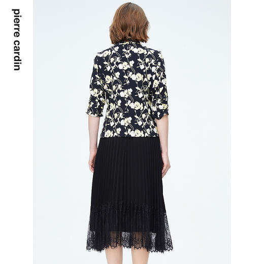 皮尔卡丹女装西装春印花宽松廓形宽肩休闲时尚外套P4130U4044Y3
 商品图2