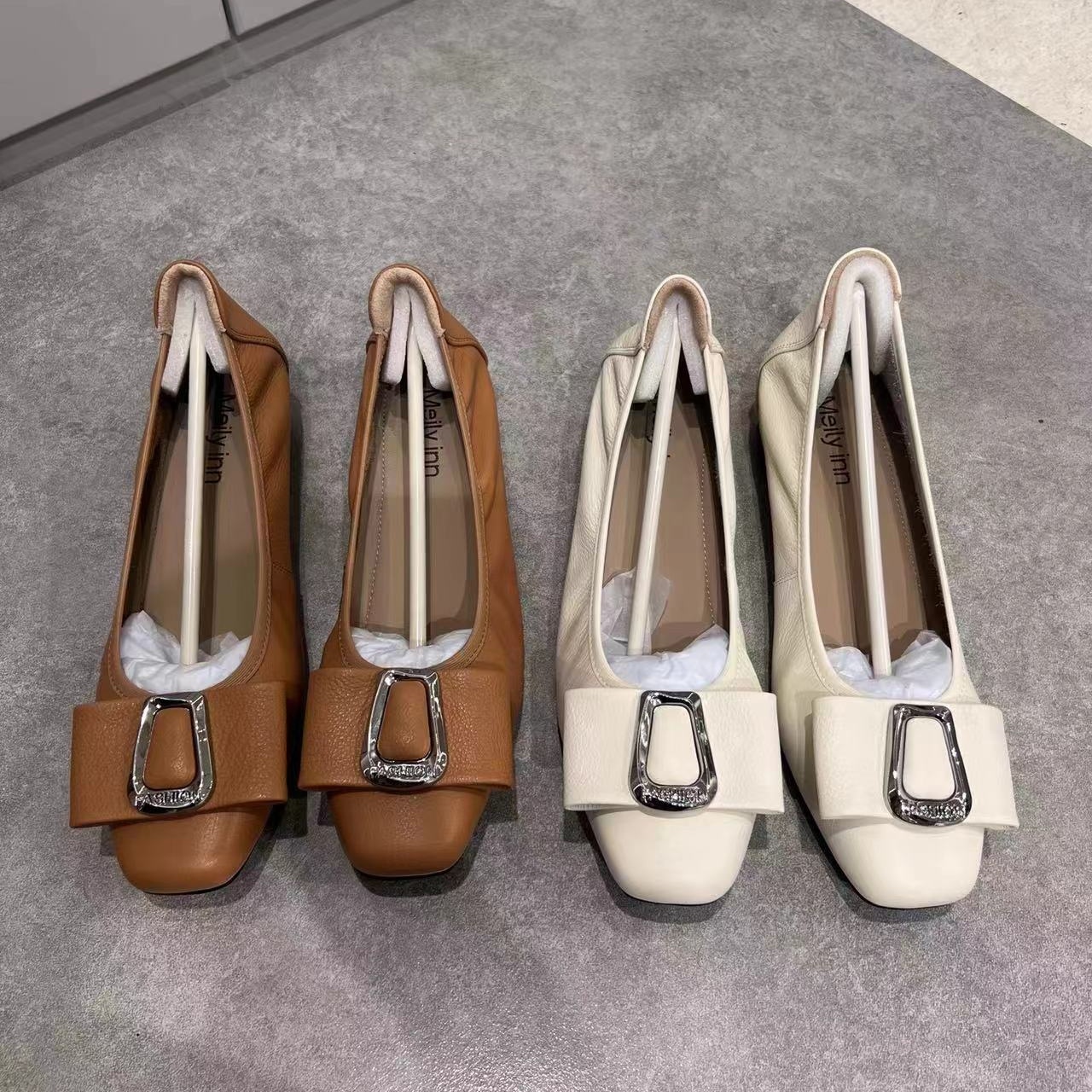 现货！【大码定制】【超软】☁️软糖豆豆鞋，鹿纹牛皮，内里羊皮，隐藏内增高，总跟高4cm，皮料软到像丝绸一样~