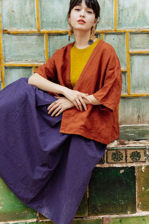 绽放旅行女装529朵/汉麻原木吊坠扣开襟v领小衫宽松落肩中袖开衫 商品图5