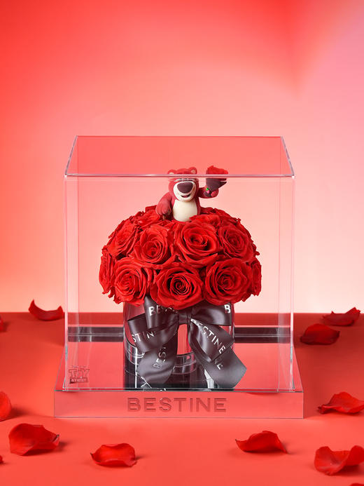 VBEINGS花语 草莓熊 玫瑰花束抱抱桶 草莓熊永生花玫瑰抱抱桶花束摆件礼盒生日 商品图4