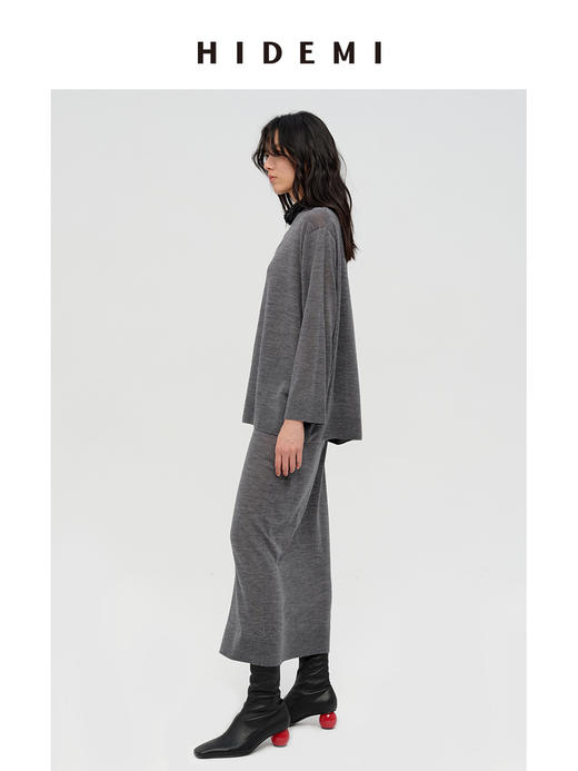 HIDEMI 澳洲进口美利奴羊毛系列60支极细精纺羊毛极简圆领廓形感毛衣半裙套装 乌木棕/深烟灰 商品图5