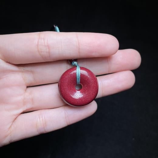 含辰砂工艺品玉美人菲菲HZ/朱砂平安扣吊坠约23+mm 商品图0
