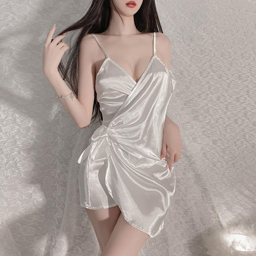 霏慕（Fee et moi）情趣睡衣性感私房睡裙居家吊带深V前开襟系带睡裙6640 黑白【 吊带睡裙 】 均码 商品图11