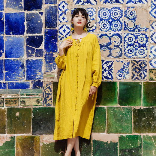 绽放旅行女装577朵/砂洗亚麻开襟系扣碎褶宽松落肩圆领长袖外套 商品图1