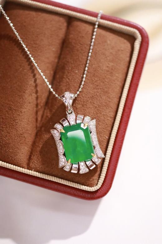 5.75ct 祖母绿吊坠 商品图6